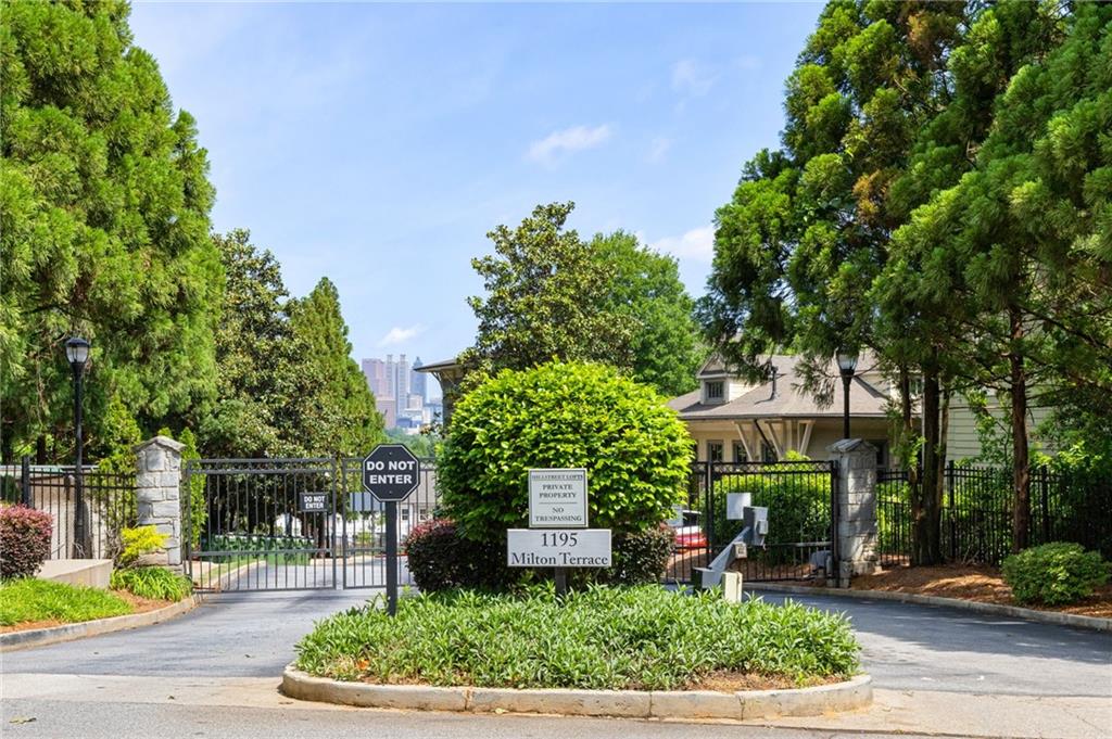 1195 Milton Terrace SE Unit 1106