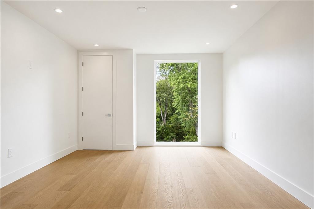 318 Sandy Springs Circle #230