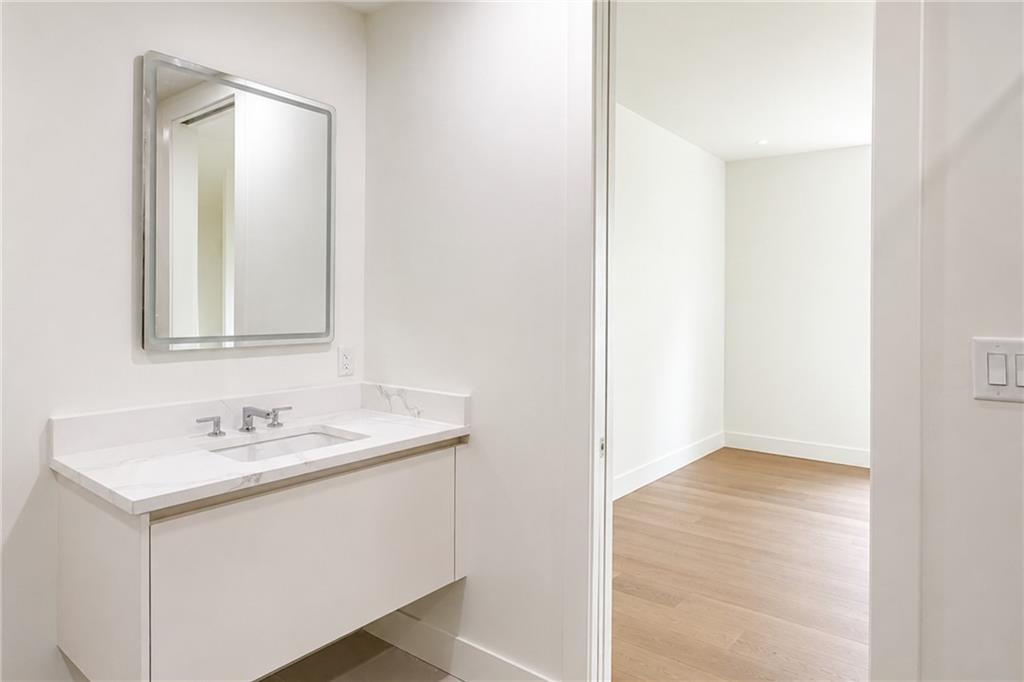 318 Sandy Springs Circle #230