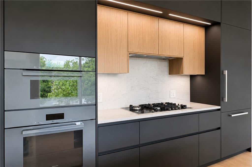 318 Sandy Springs Circle #230
