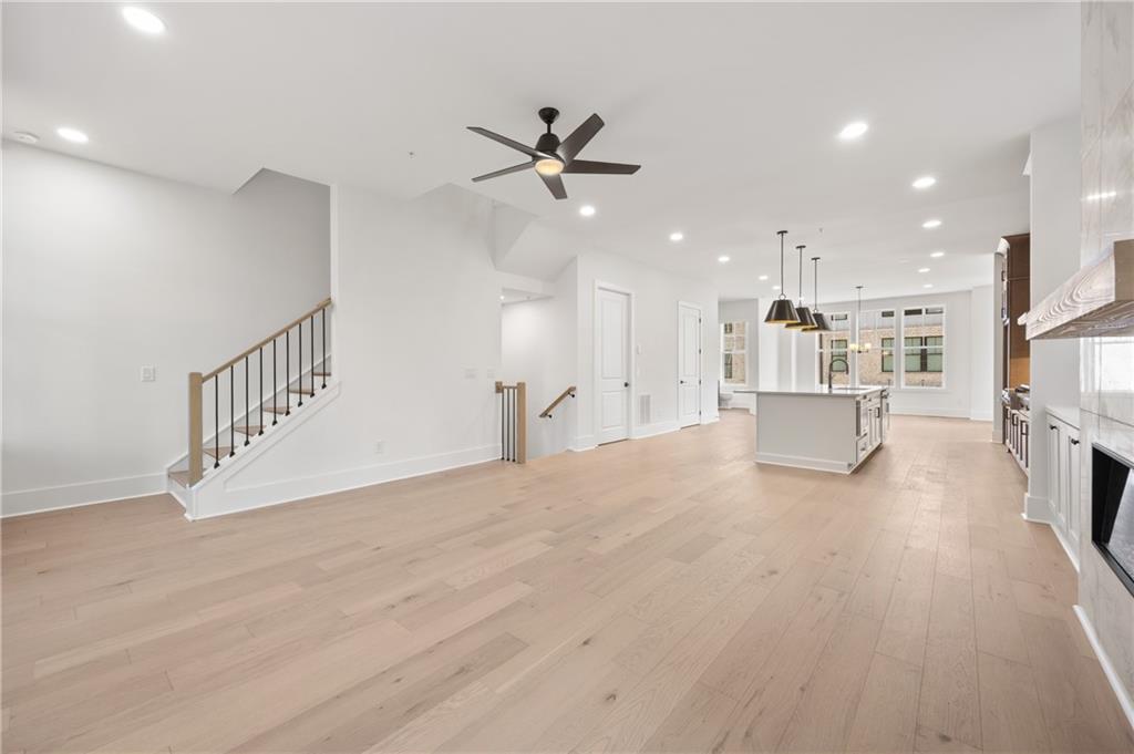 2248 Crestview Drive #33