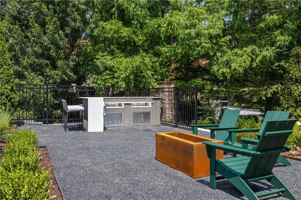 2248 Crestview Drive #33