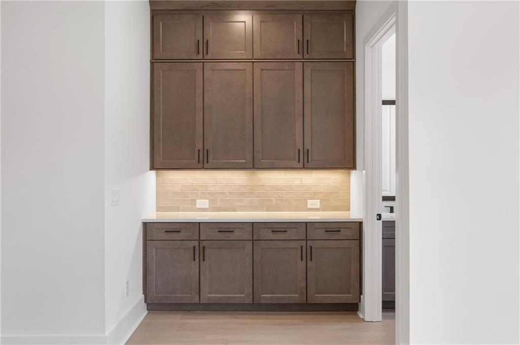 2248 Crestview Drive #33