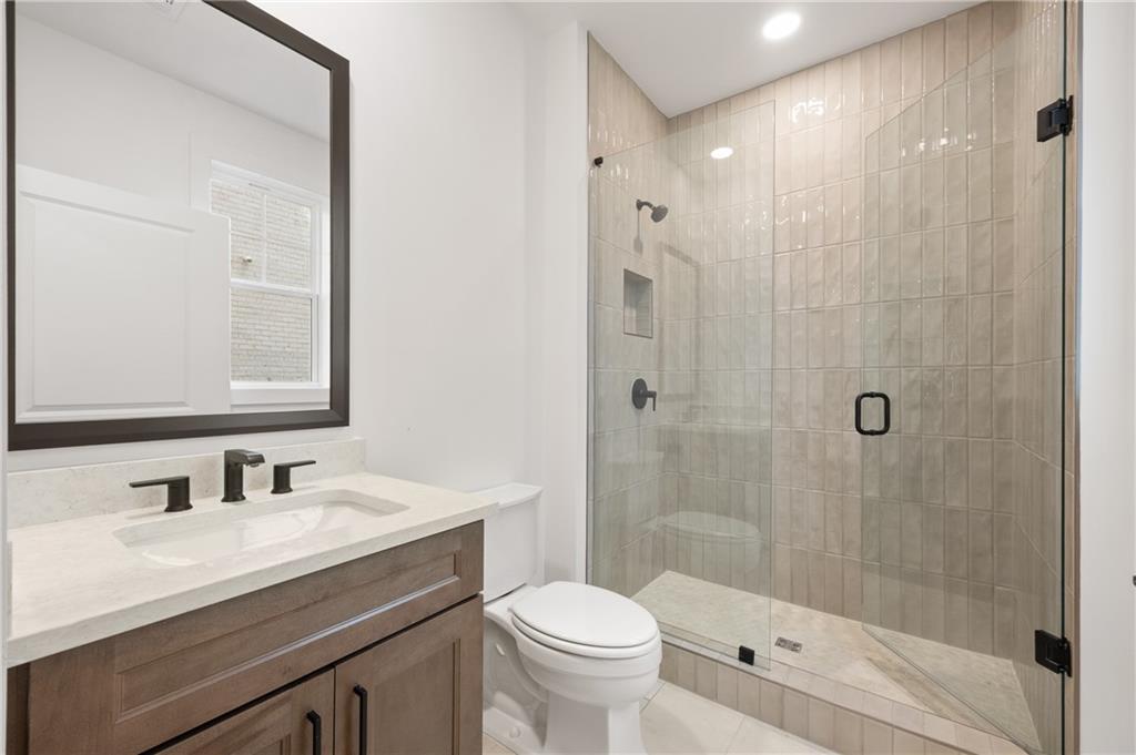 2248 Crestview Drive #33