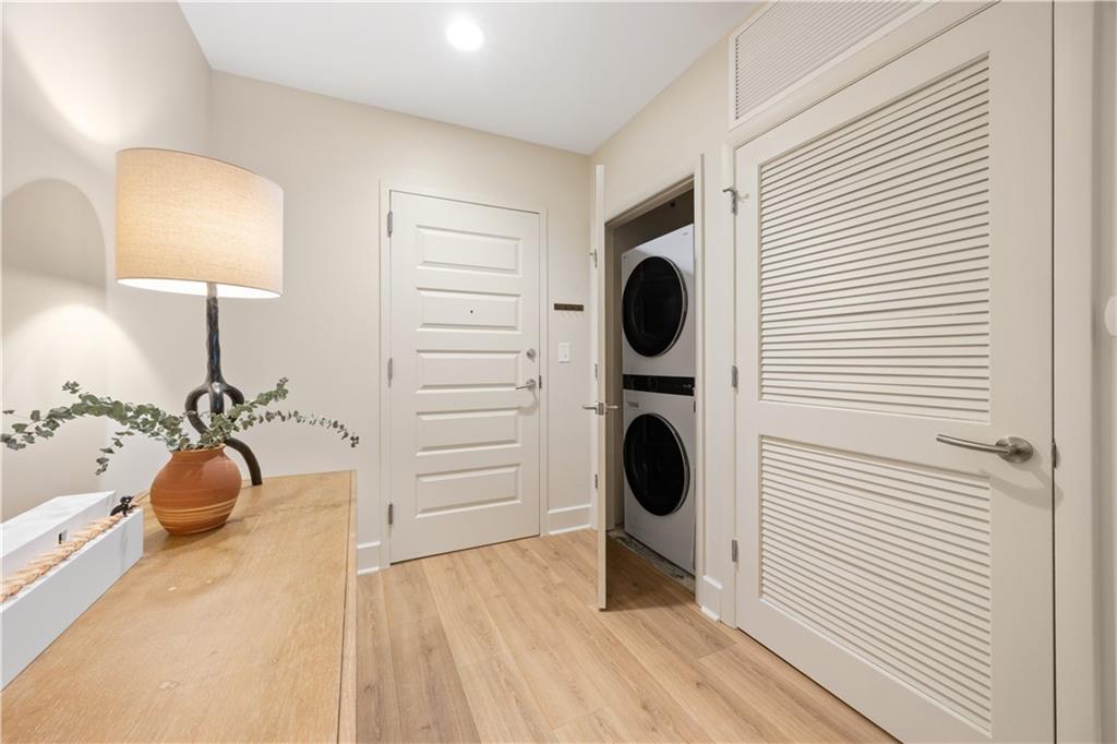 1080 Peachtree Street NE Unit 2201