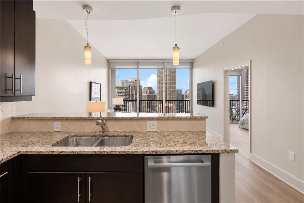 1080 Peachtree Street NE Unit 2201