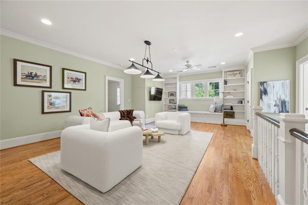707 Darlington Road NE