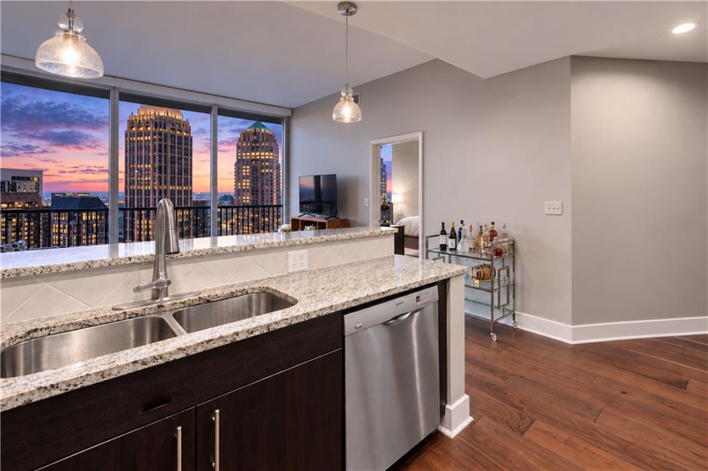 1080 Peachtree Street NE Unit 3201