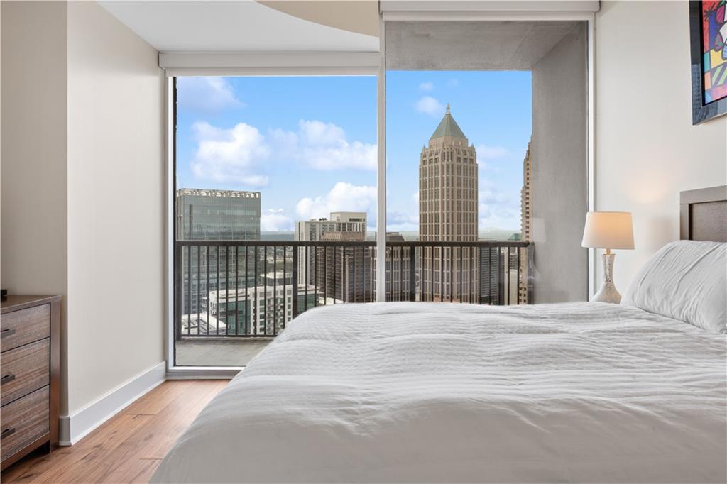 1080 Peachtree Street NE Unit 3201