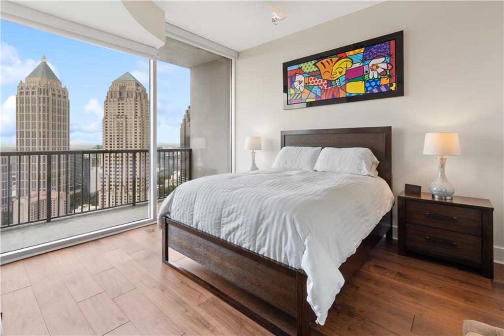 1080 Peachtree Street NE Unit 3201