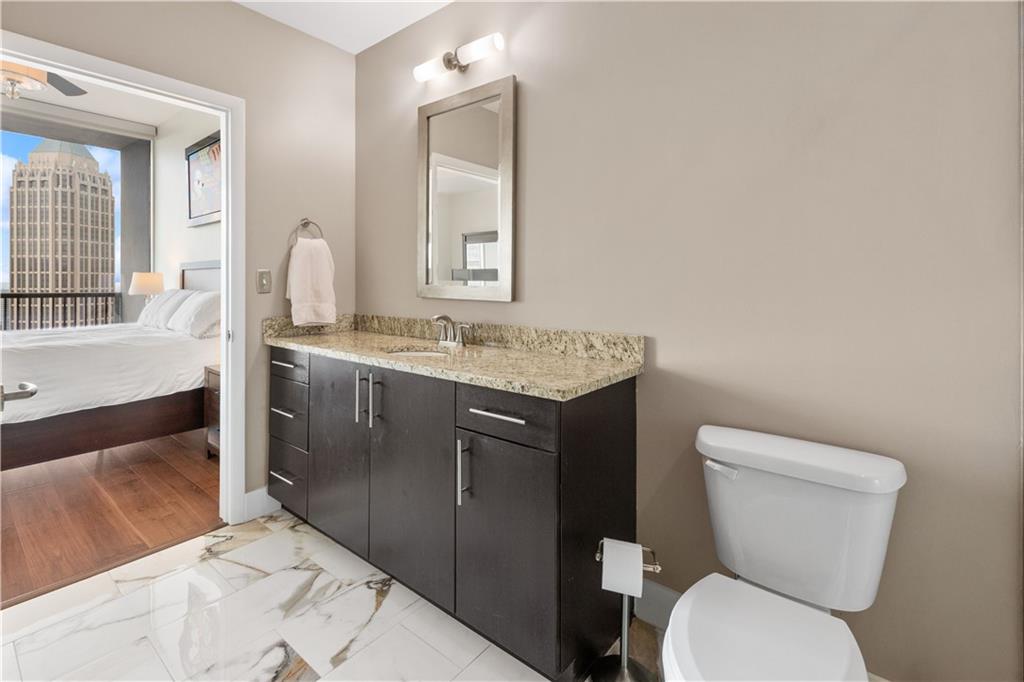 1080 Peachtree Street NE Unit 3201