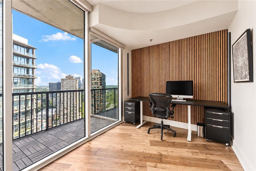 1080 Peachtree Street NE Unit 2905