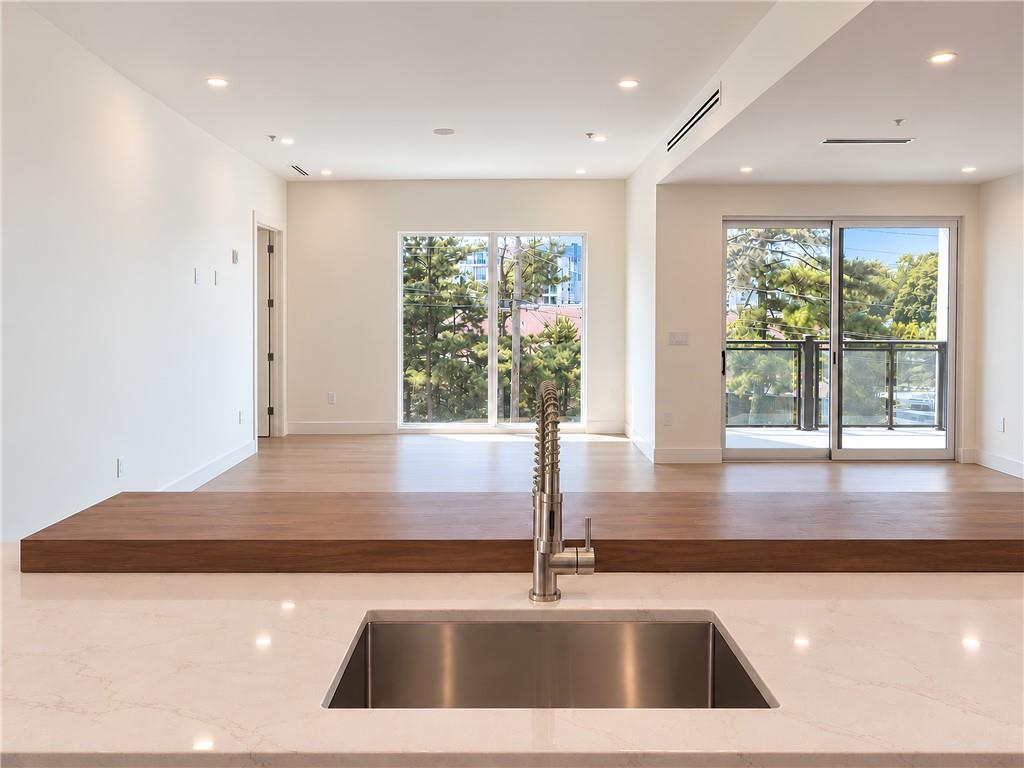 318 Sandy Springs Circle Unit 270