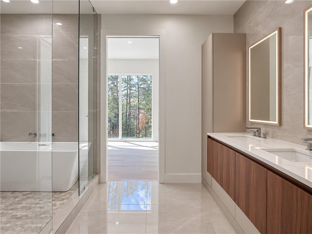 318 Sandy Springs Circle Unit 270