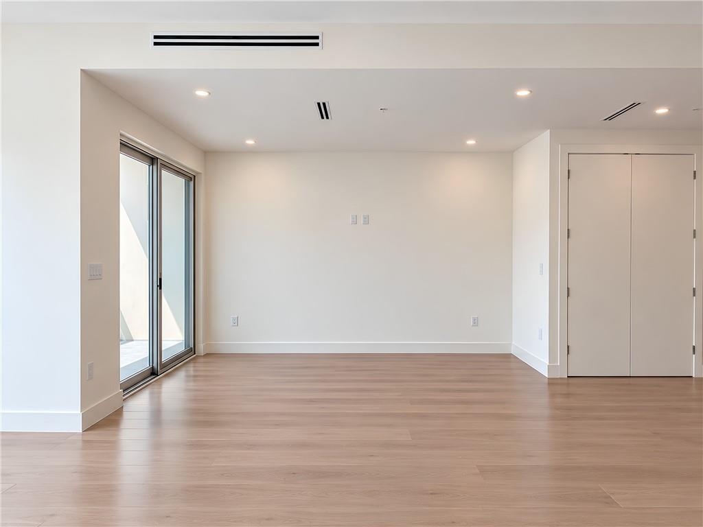 318 Sandy Springs Circle Unit 270