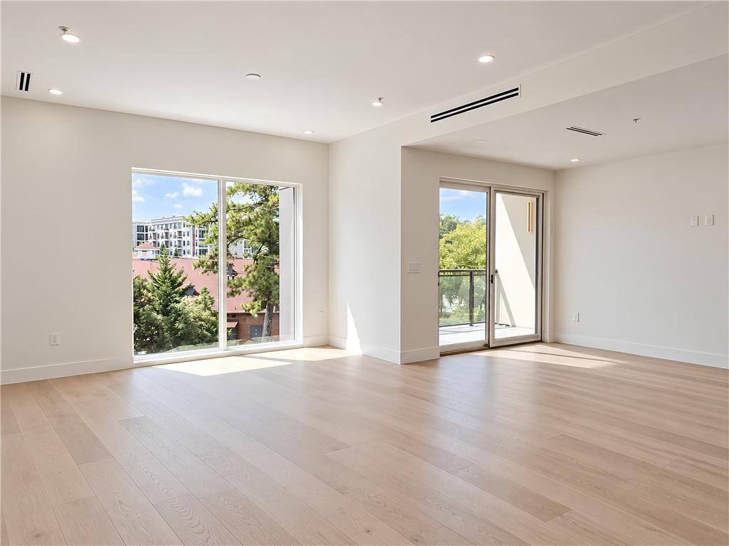 318 Sandy Springs Circle Unit 270
