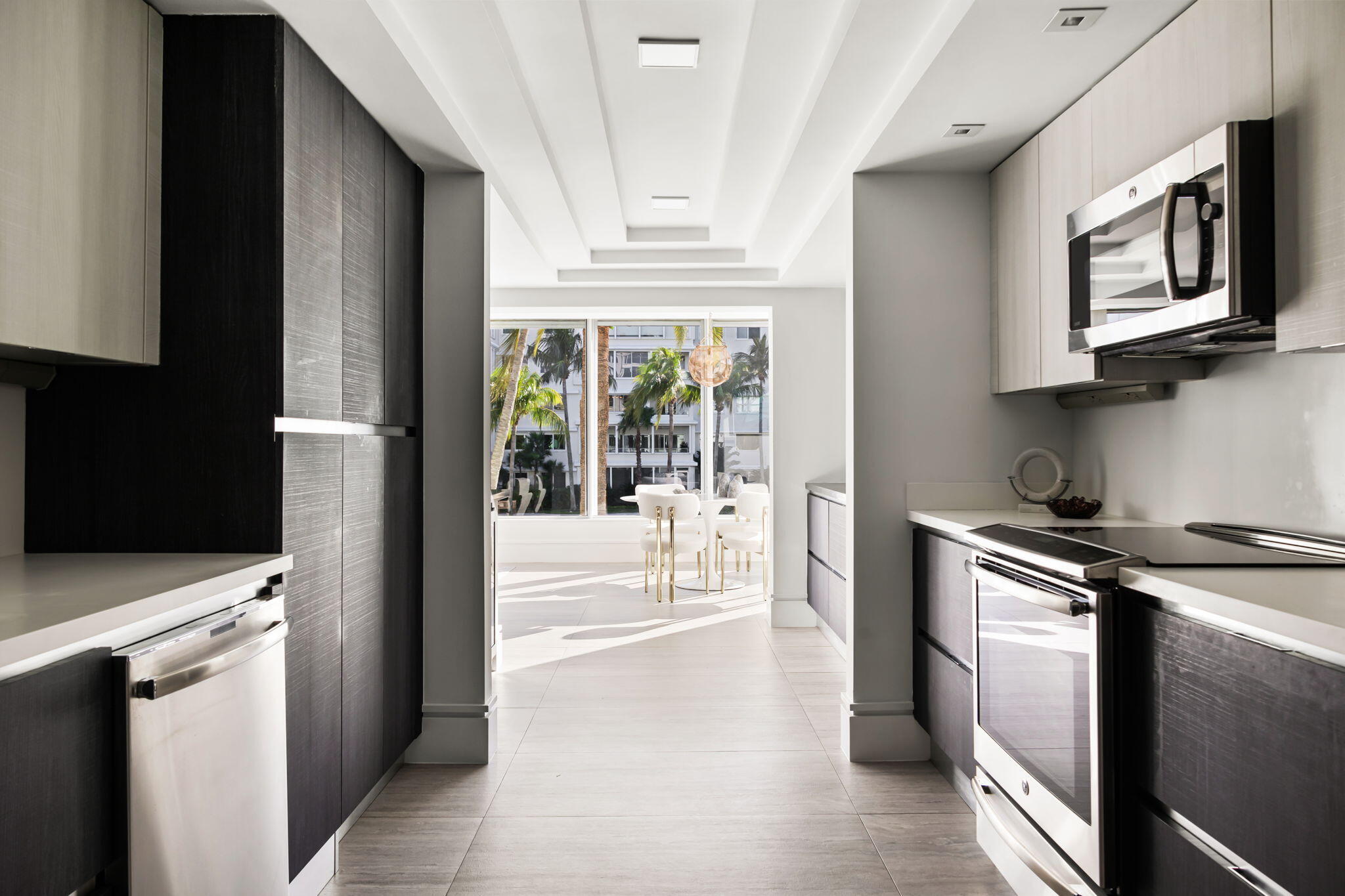 44 Cocoanut Row Unit: 212a