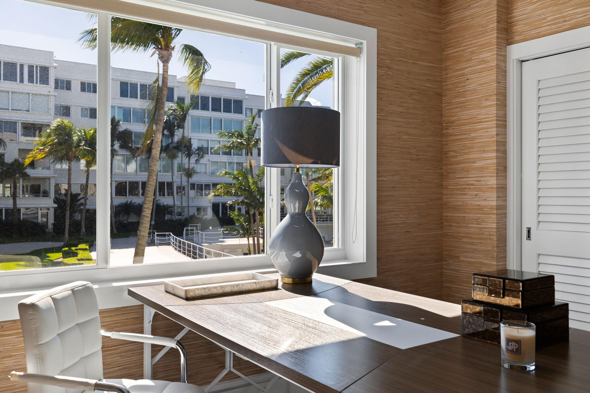 44 Cocoanut Row Unit: 212a