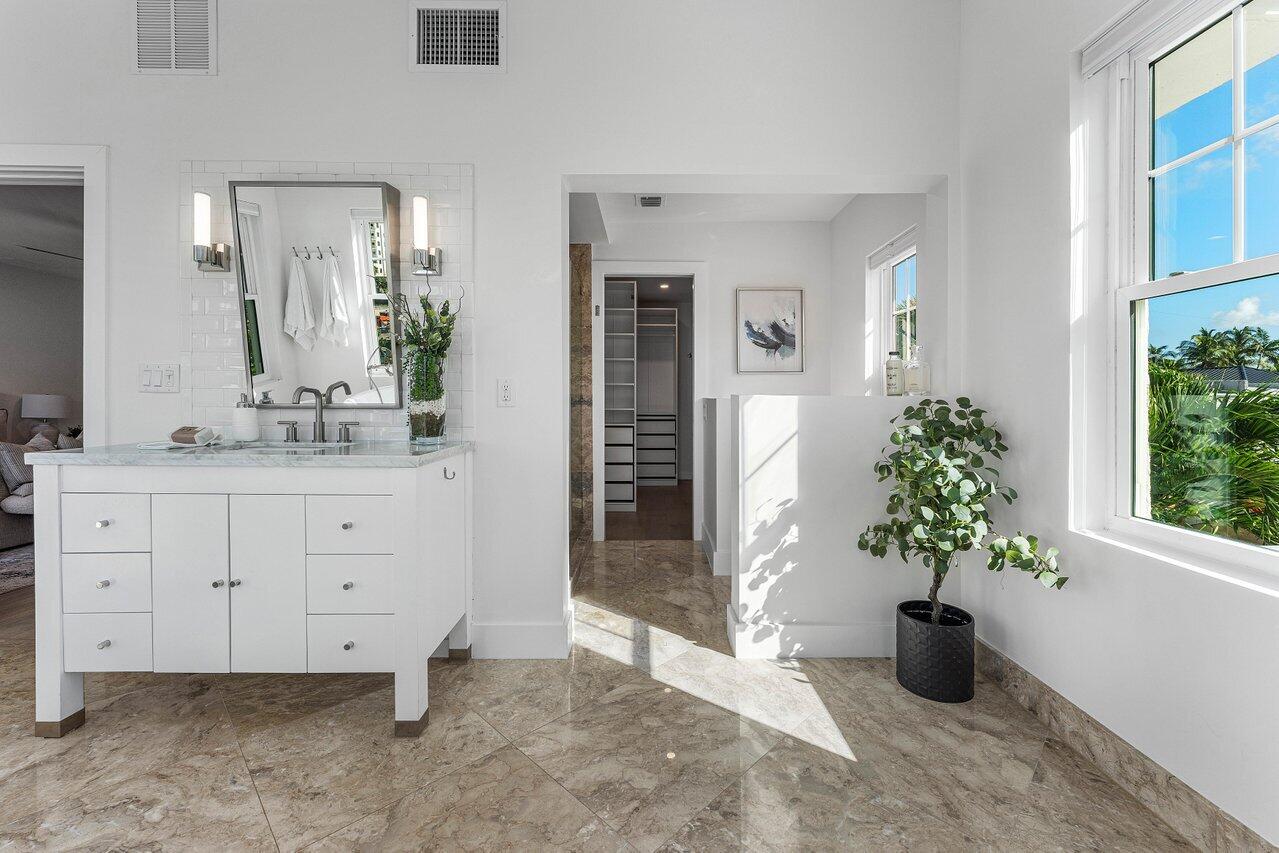 251 8th Street