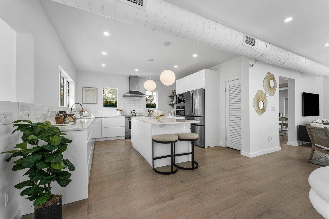 251 8th Street