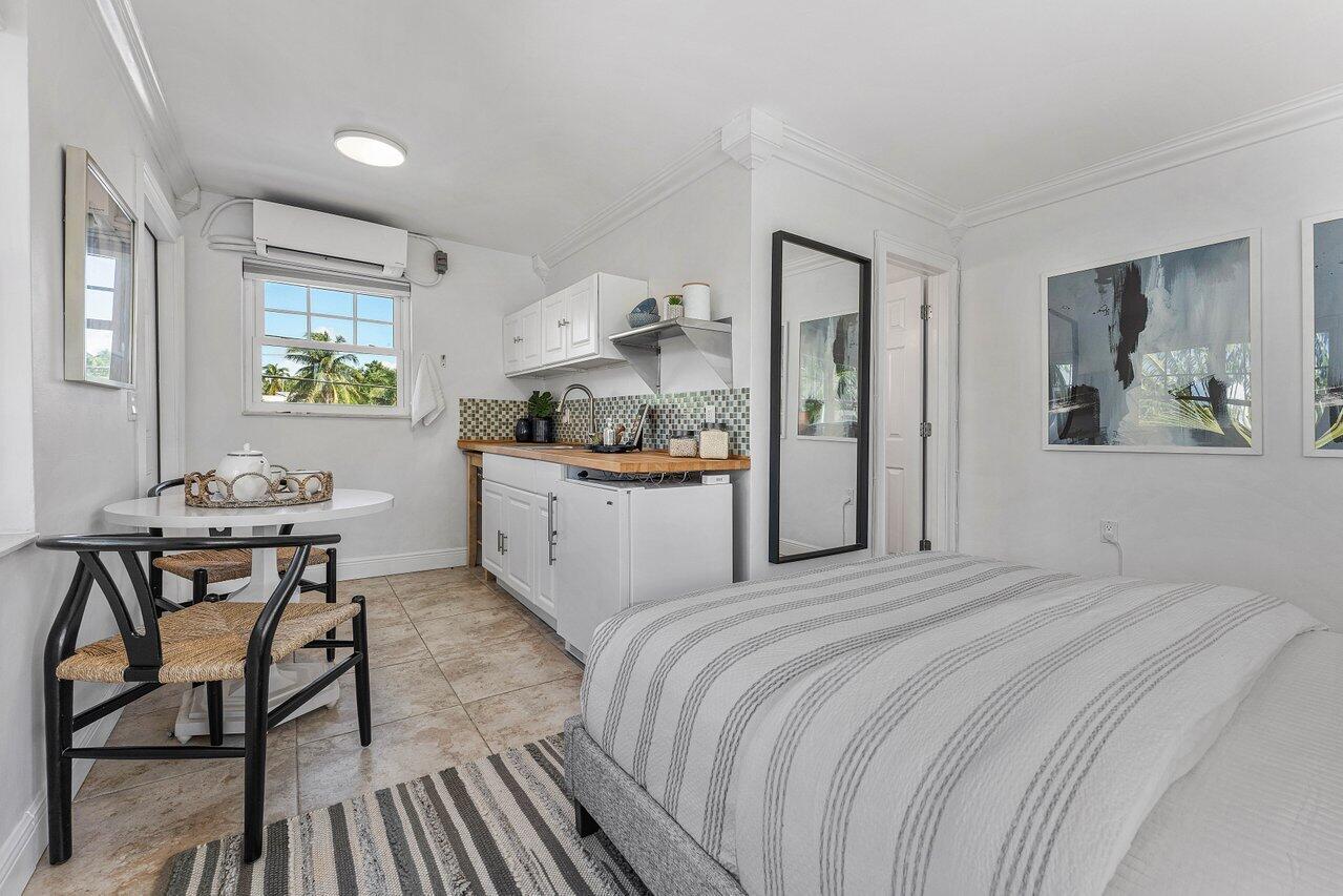 251 8th Street