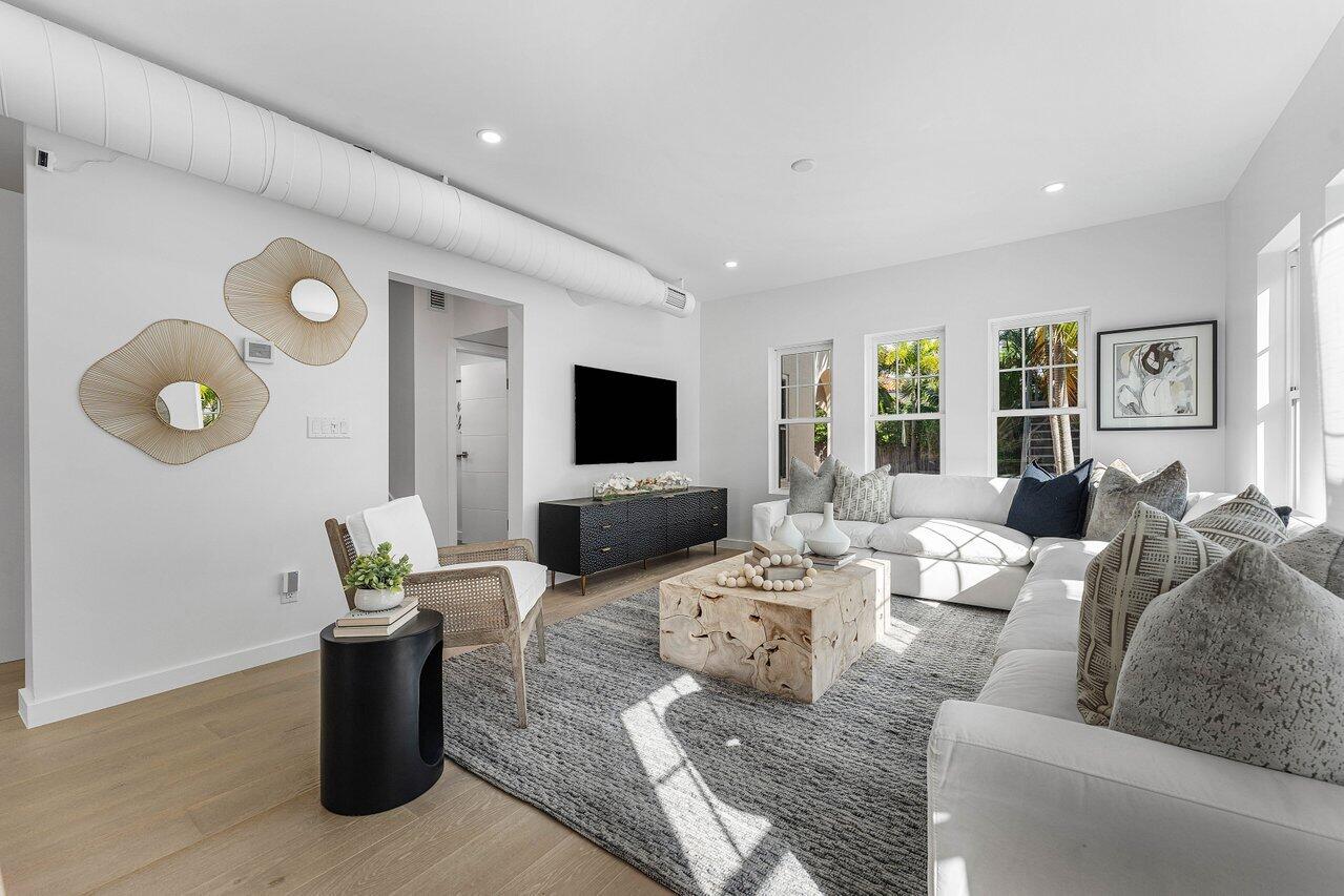 251 8th Street