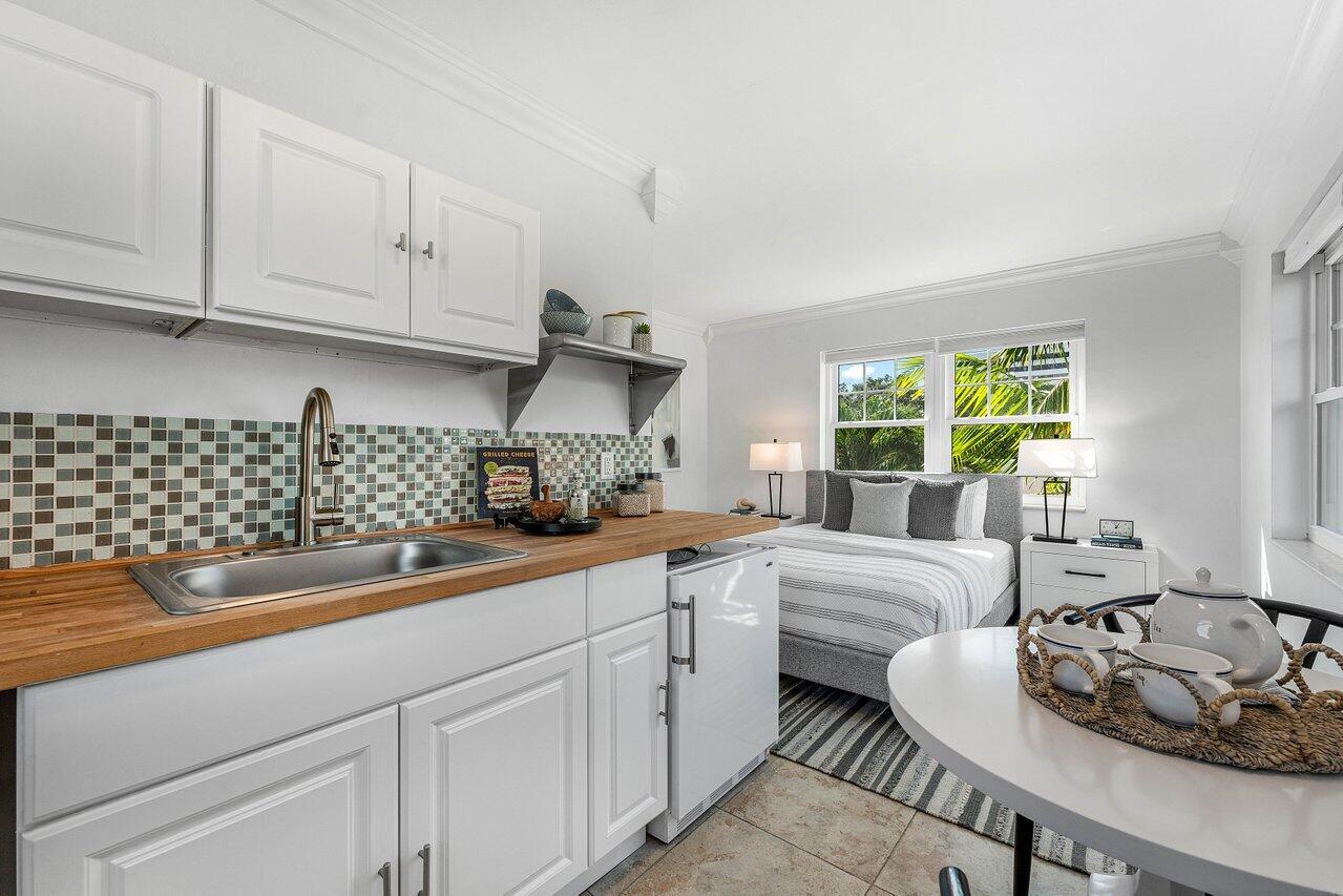 251 8th Street