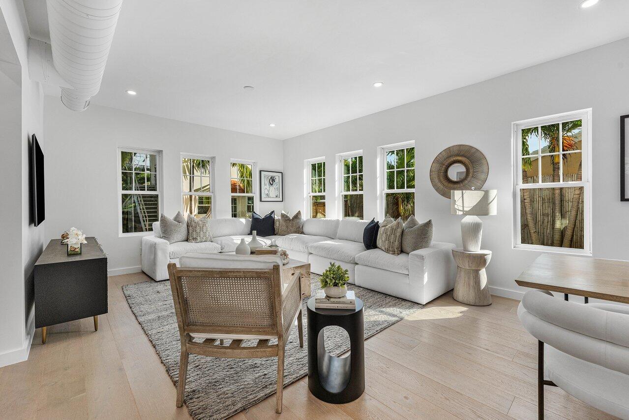 251 8th Street