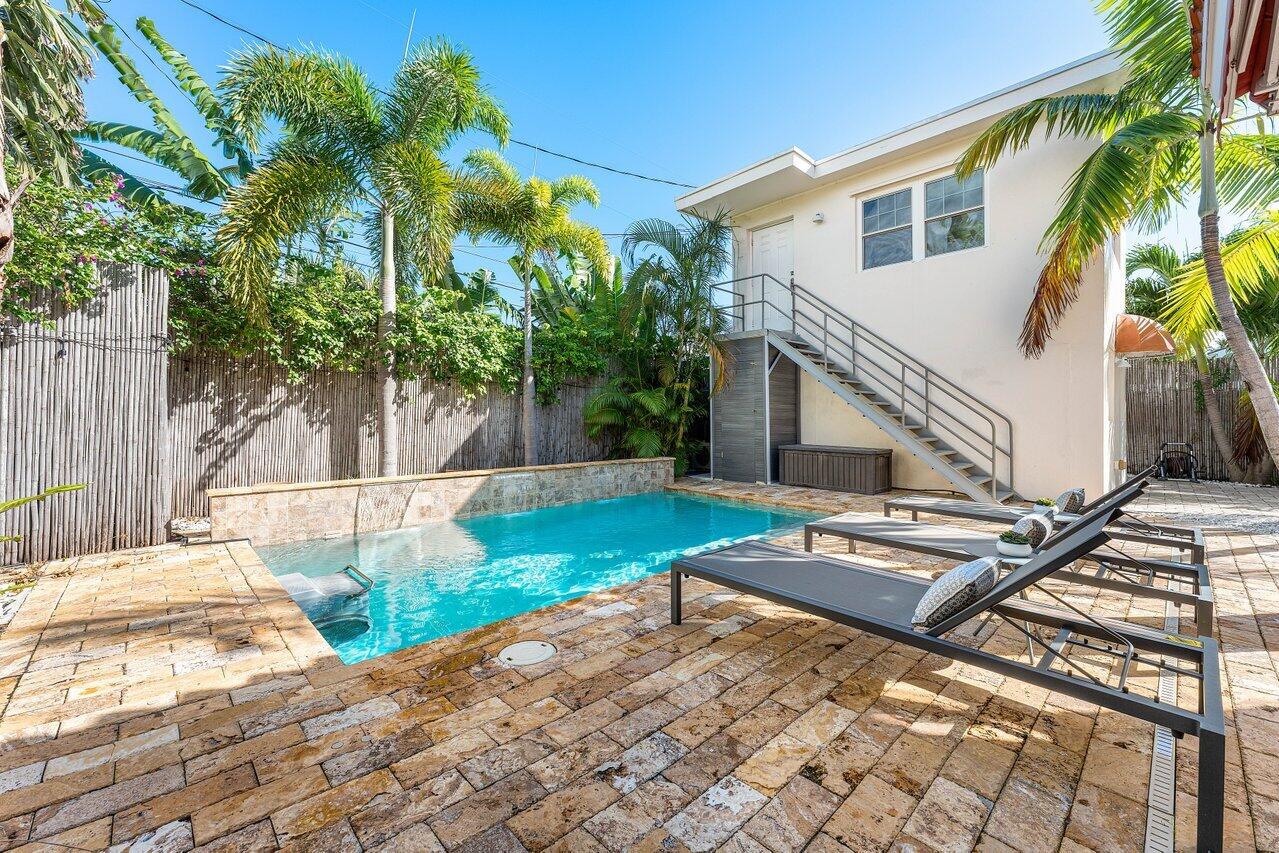 251 8th Street