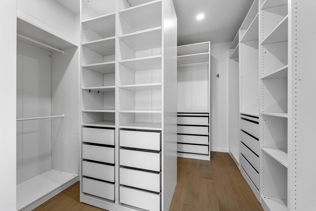 251 8th Street