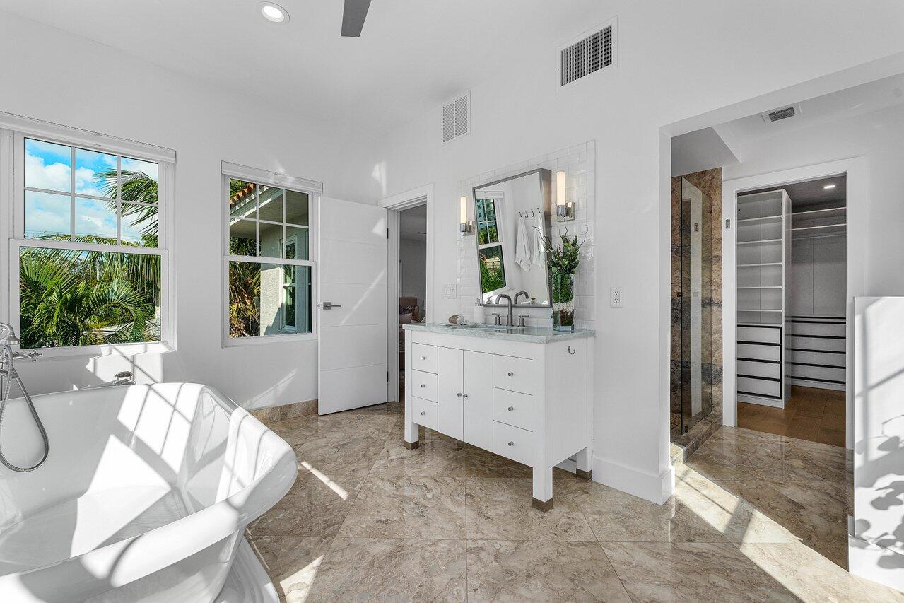 251 8th Street