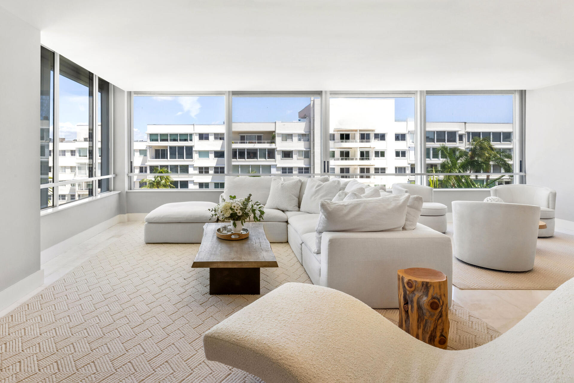 44 Cocoanut Row 510/511 B