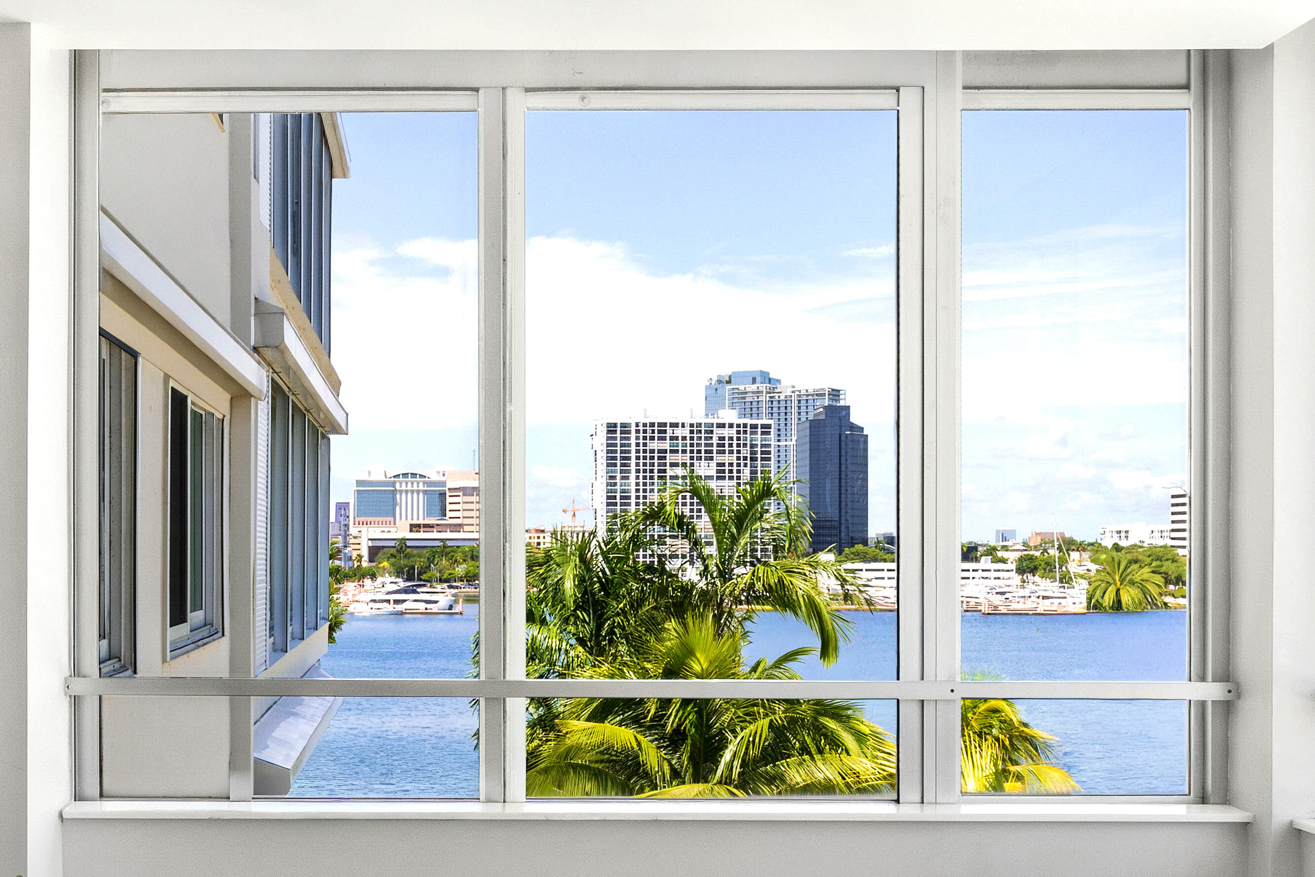 44 Cocoanut Row 510/511 B