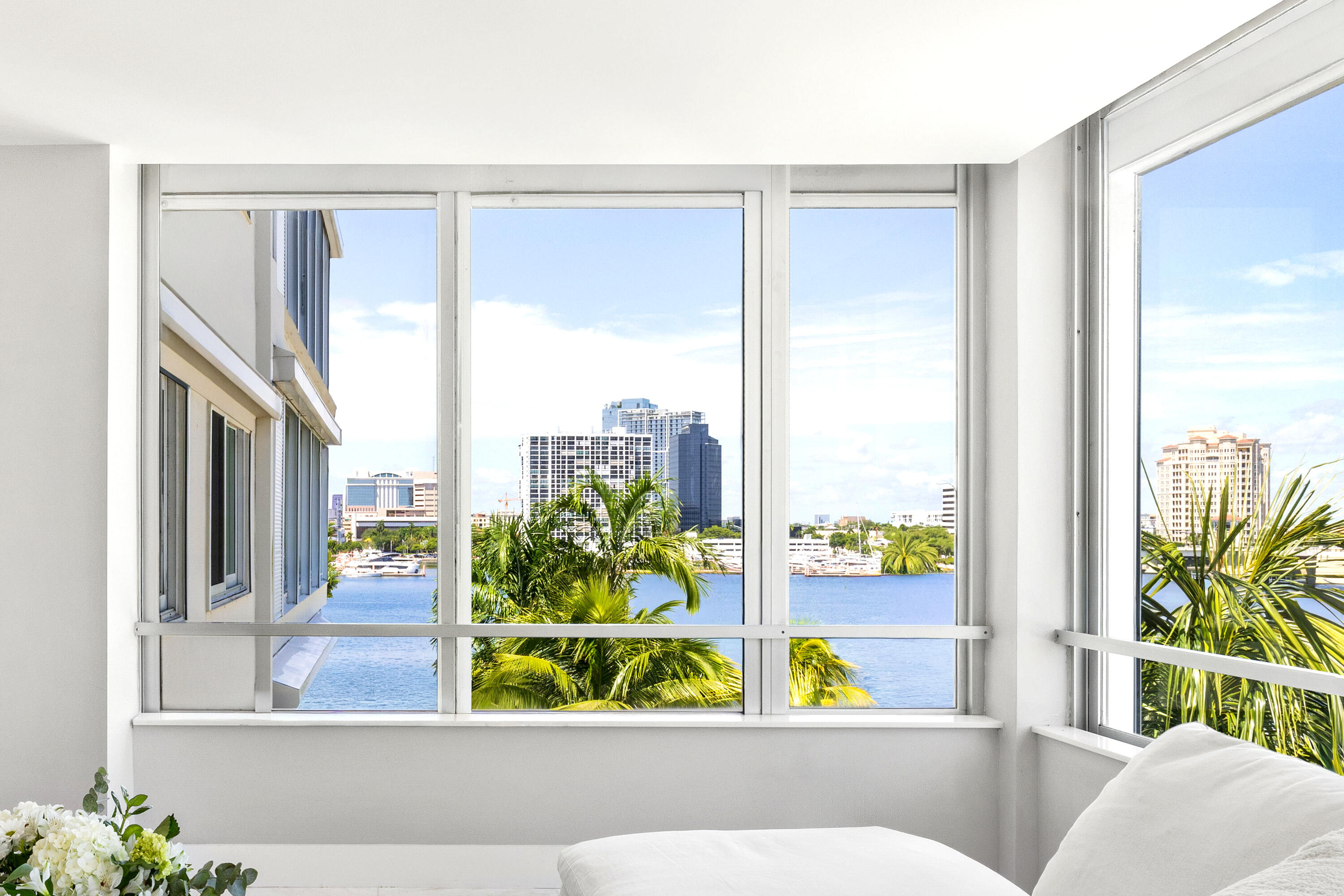 44 Cocoanut Row 510/511 B