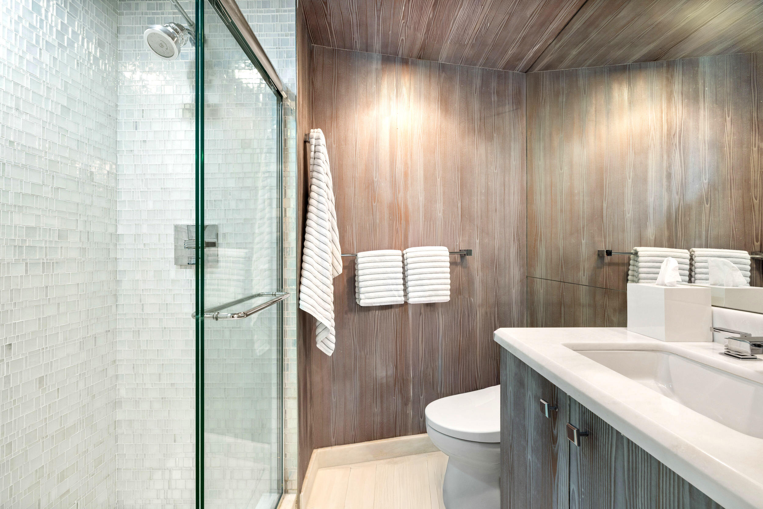 44 Cocoanut Row 510/511 B