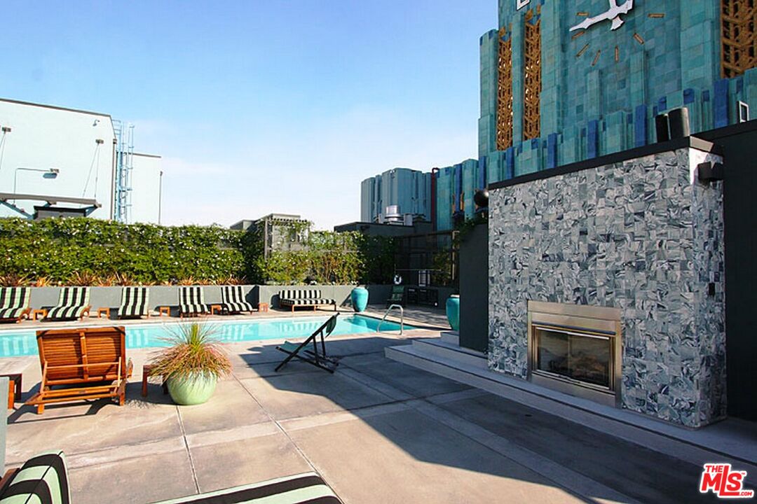 849 S Broadway Unit: M8