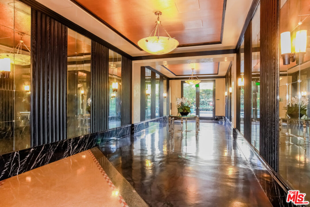 849 S Broadway Unit: M8