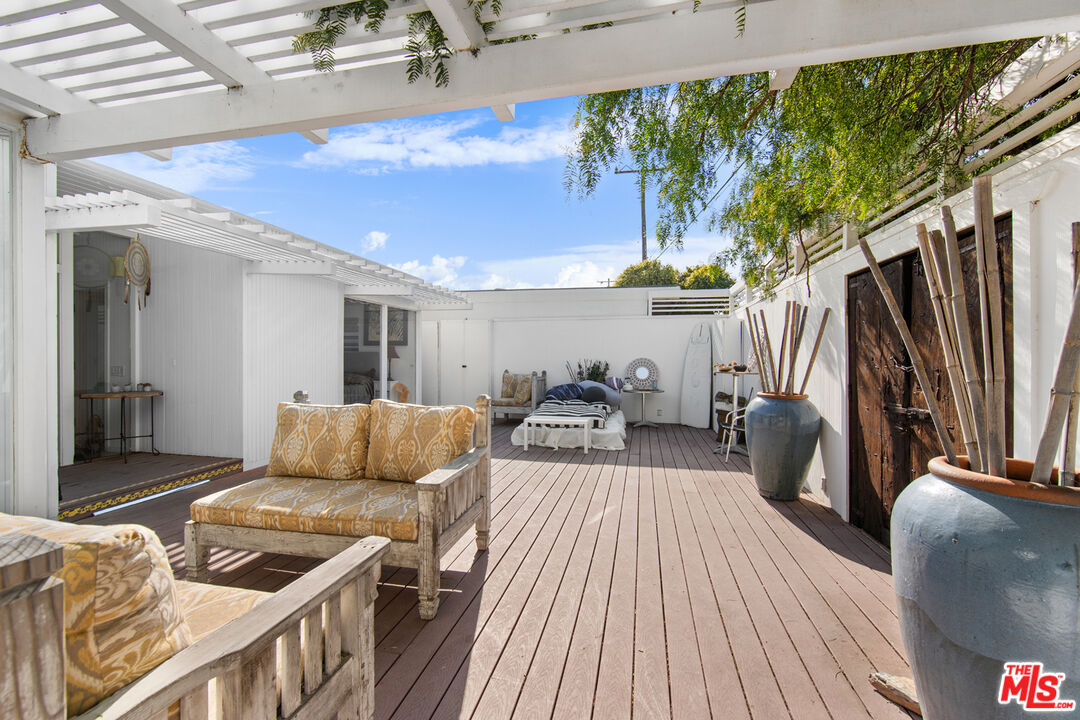 27060 Malibu Cove Colony Dr