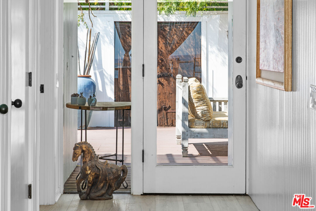 27060 Malibu Cove Colony Dr