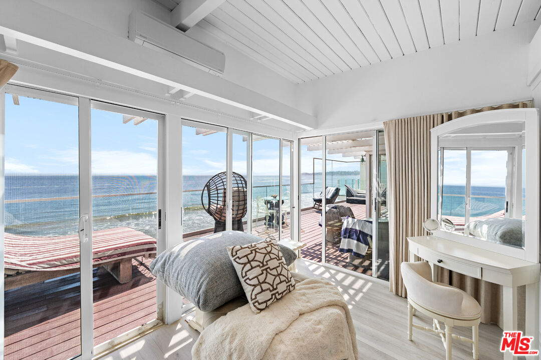 27060 Malibu Cove Colony Dr
