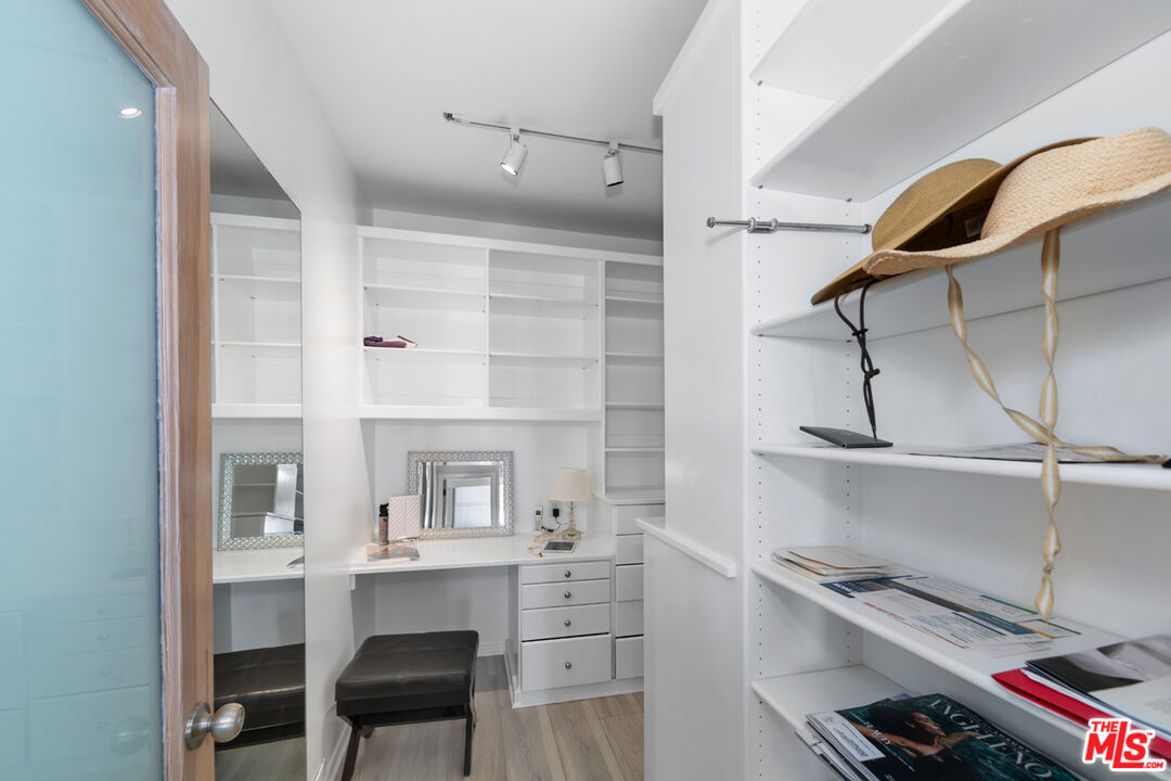 27060 Malibu Cove Colony Dr