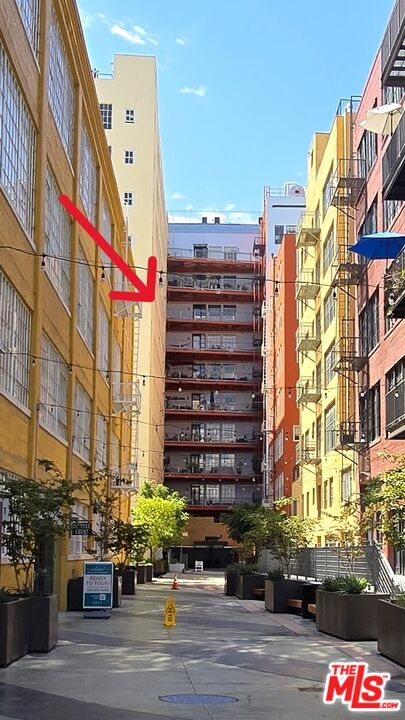 746 S Los Angeles St Unit: 905