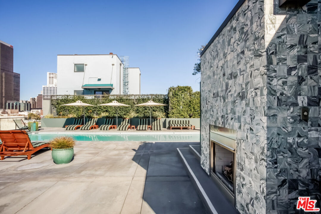 849 S Broadway Unit: 1208