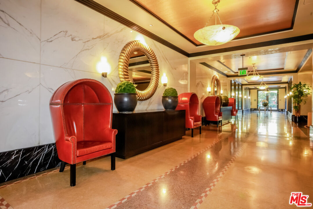 849 S Broadway Unit: 1208