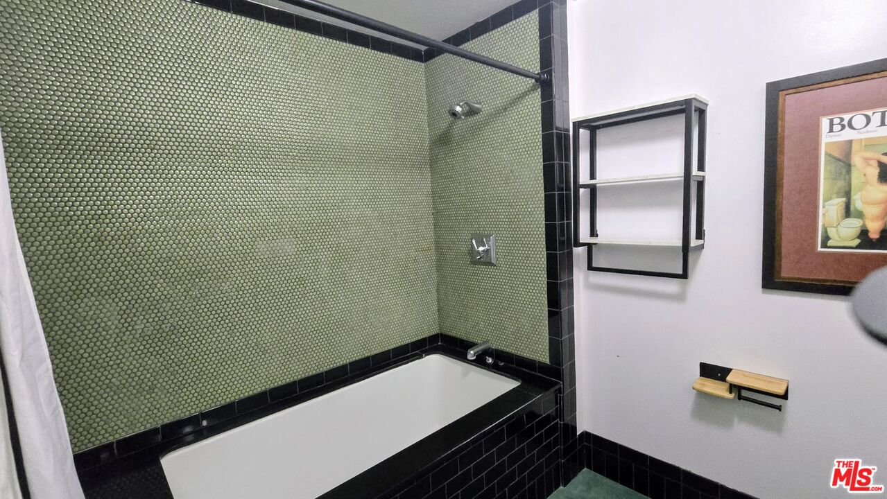 849 S Broadway Unit: 1208