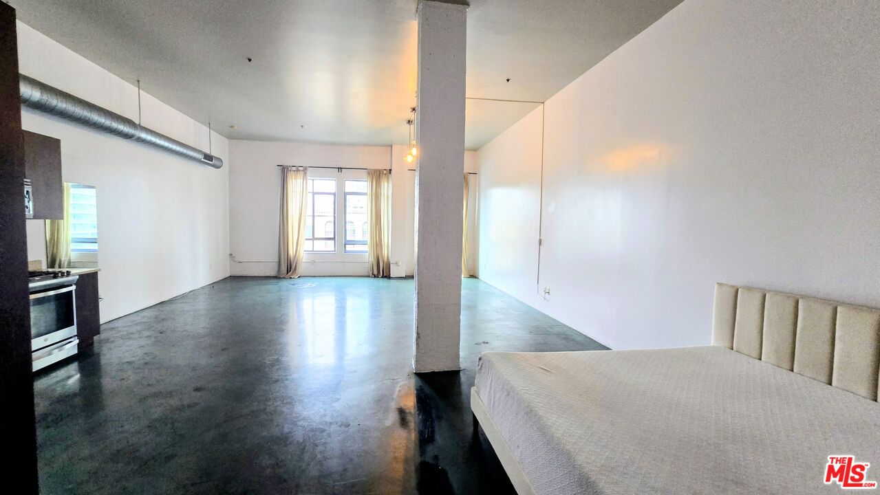 849 S Broadway Unit: 1208