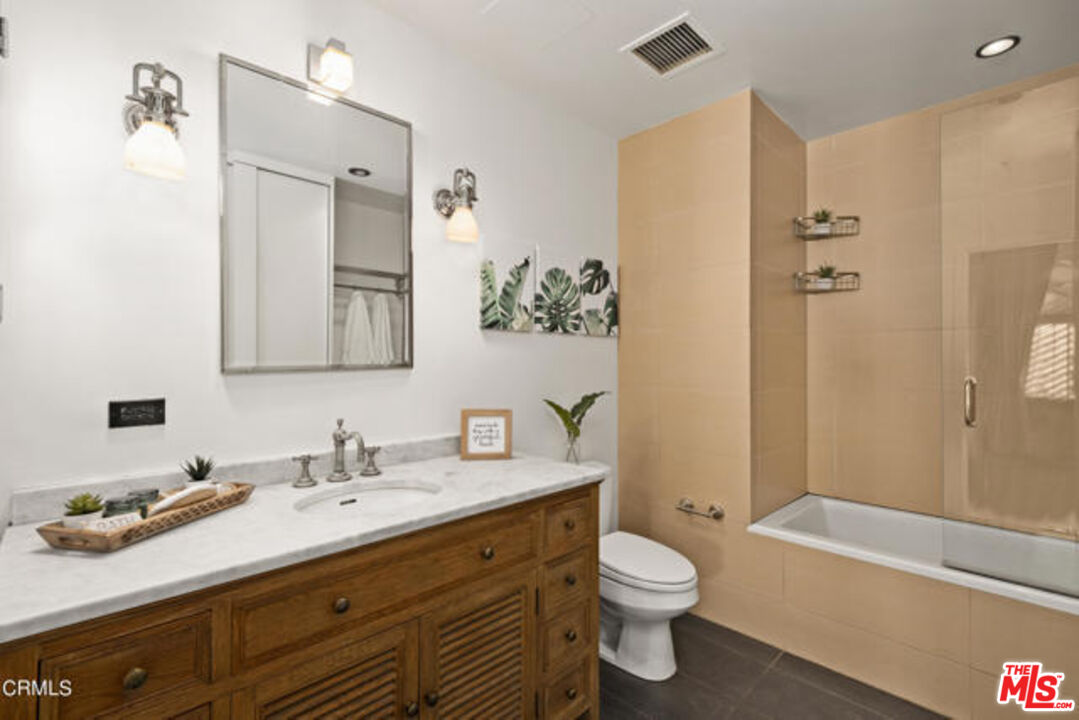 460 S Spring St Unit: 601