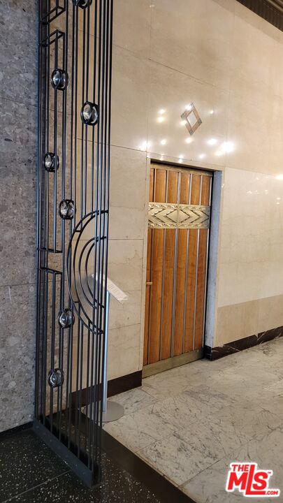460 S Spring St Unit: 101
