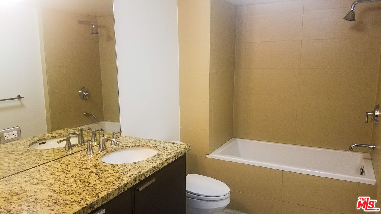 460 S Spring St Unit: 101