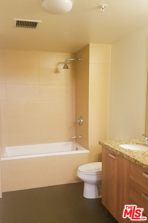 460 S Spring St Unit: 101
